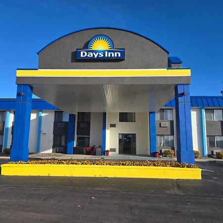Days Inn By Wyndham Portage Exterior photo