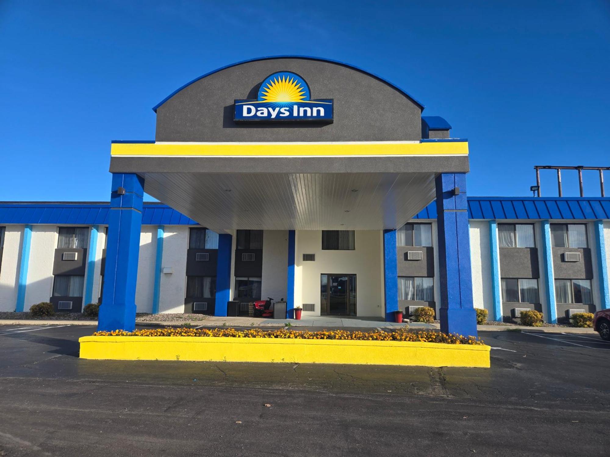 Days Inn By Wyndham Portage Exterior photo