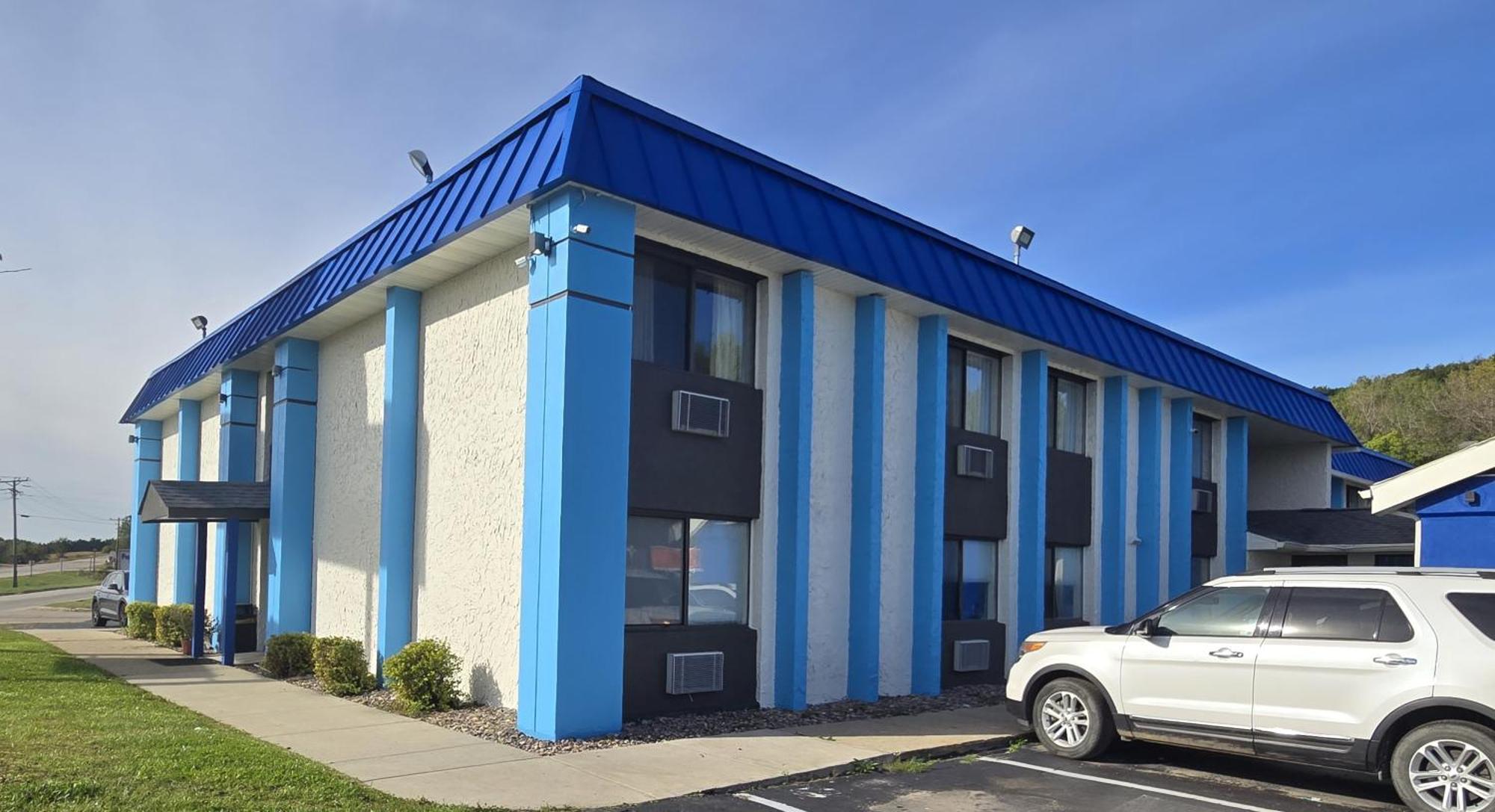 Days Inn By Wyndham Portage Exterior photo